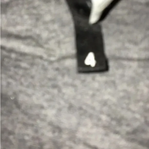 Divided by H&M turtleneck - Picture 3 of 5